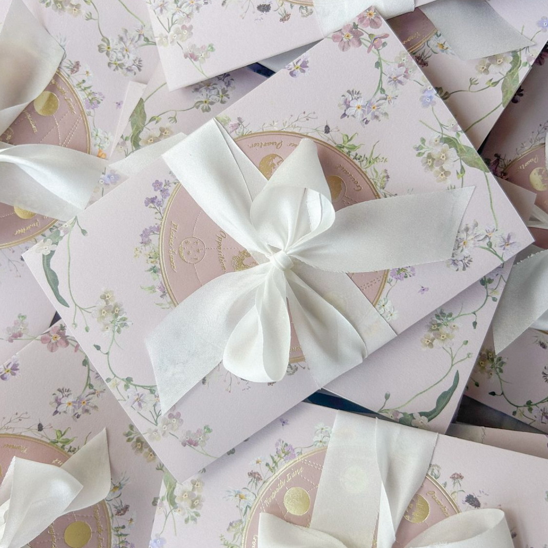 Embrace the Elegance: The Wedding Trend of Bows in 2024